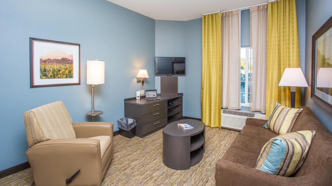Candlewood Suites Sidney By Ihg Exterior photo